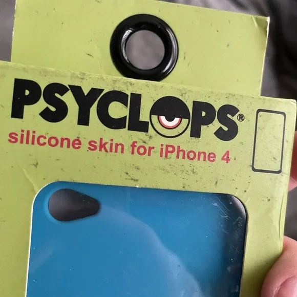 Psyclops IKE IPHONE 4 Case new in box-top of box not perfect - Picture 3 of 4